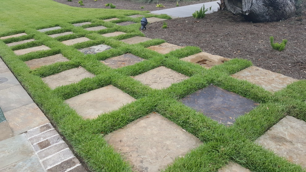 Lee Residence by Carolyn's Landscaping, Inc. - Photo 13