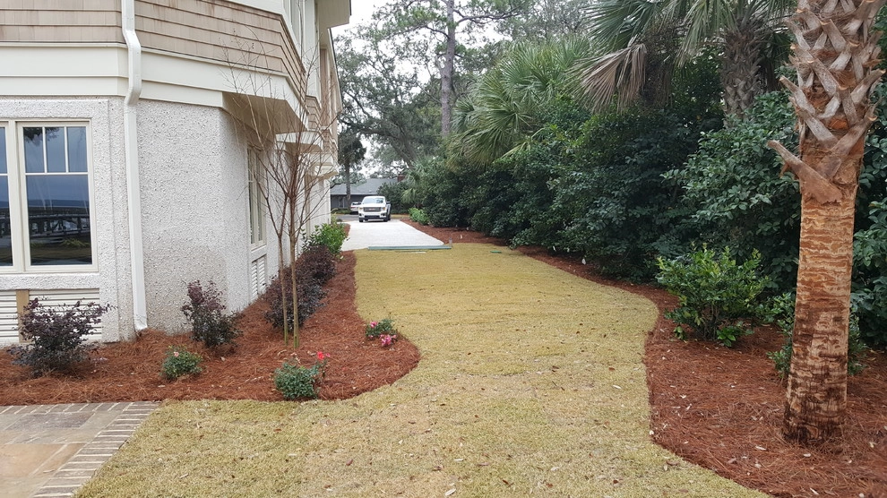 Lee Residence by Carolyn's Landscaping, Inc. - Photo 6
