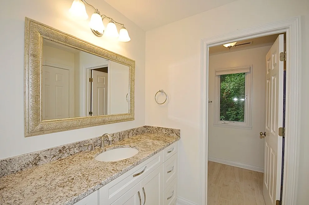 Oakleaf Bathrooms by GuyCo by The Guy Corporation - Photo 8
