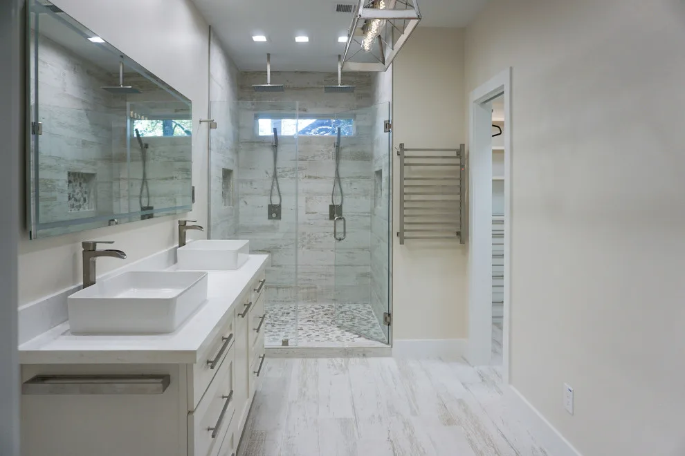 Habib - Master Bath Renovation by Romo Remodeling - Photo 4