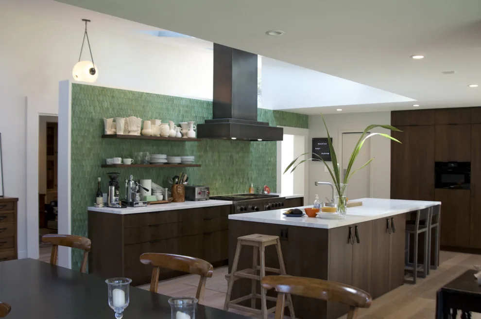 Opulent Mid-Century Modern Renovation by Sightline Construction - Photo 4
