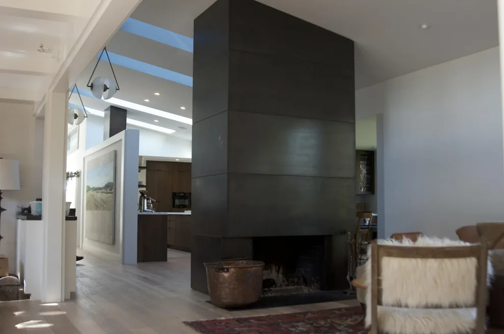 Opulent Mid-Century Modern Renovation by Sightline Construction - Photo 2