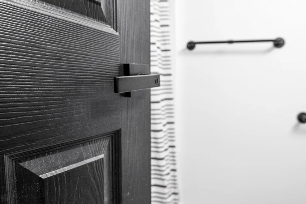 Puyallup Hallway Bathroom Renovation by Woodside Custom Homes - Photo 5