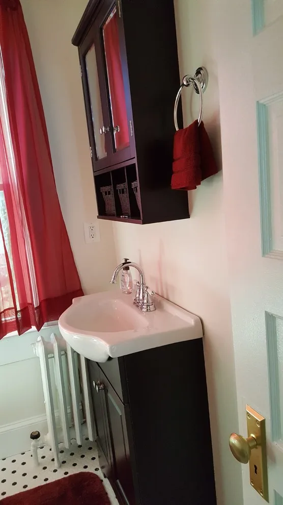 Hamilton House Makeover by Zwingelberg & Son Remodeling - Photo 15