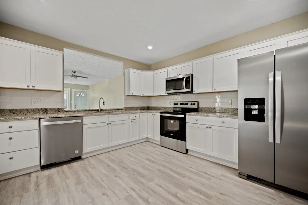 Hampton House Renovation by Beatty Construction & Roofing - Photo 9