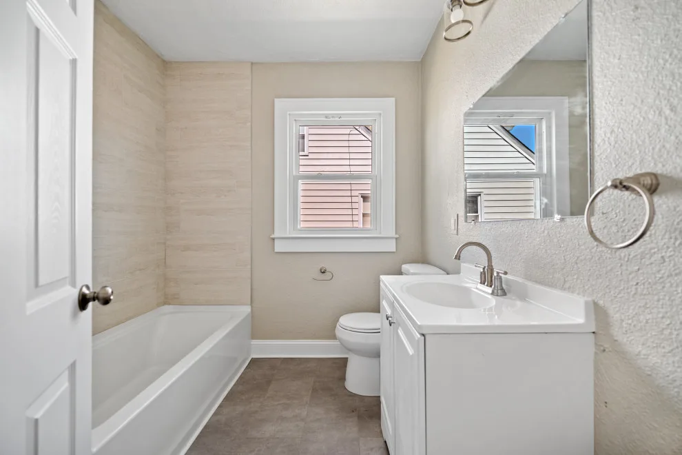 Hampton House Renovation by Beatty Construction & Roofing - Photo 8