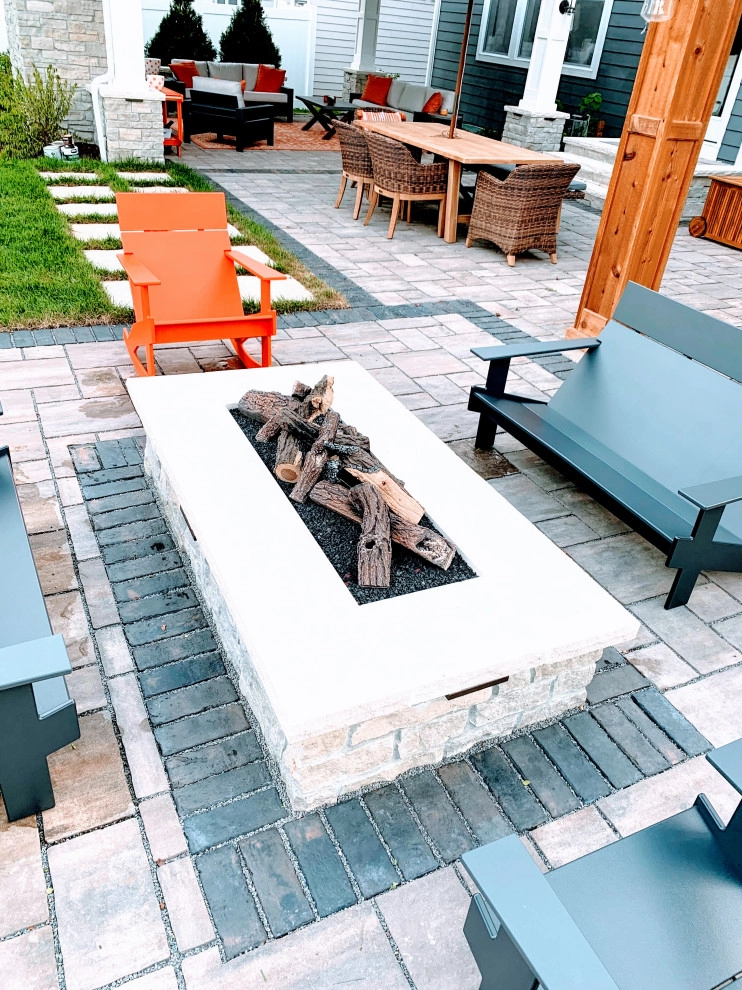 Downers Grove Entertaining by CB Conlin Landscapes Inc. - Photo 6