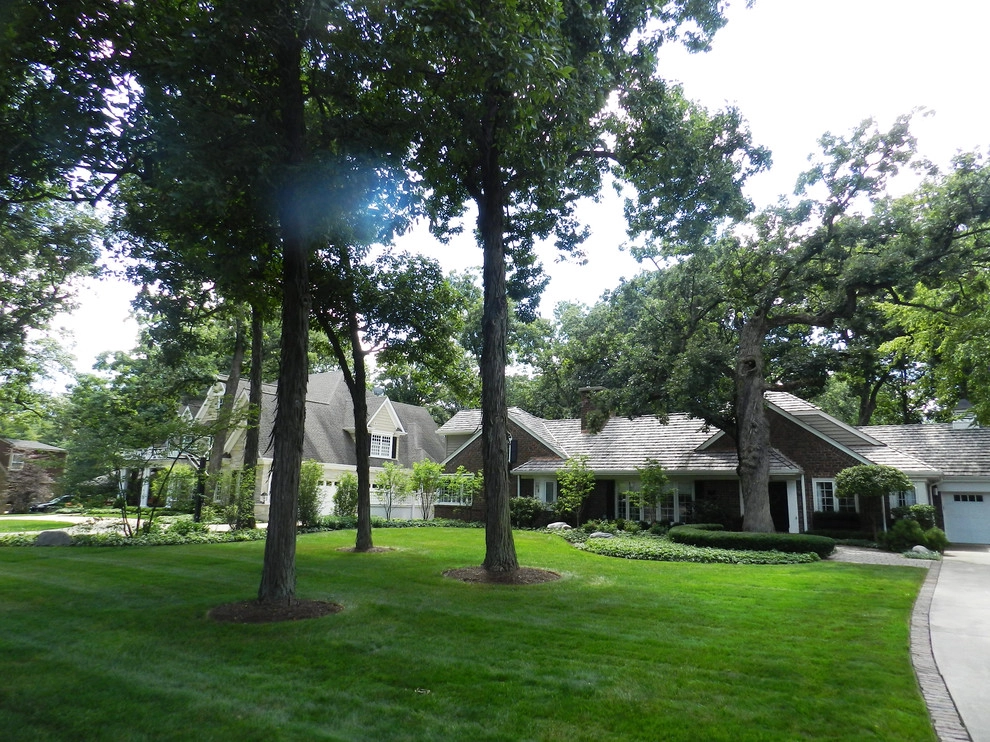 Downers Grove Private Residence Landscape by CB Conlin Landscapes Inc. - Photo 3