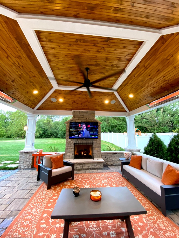 Downers Grove Entertaining by CB Conlin Landscapes Inc. - Photo 10