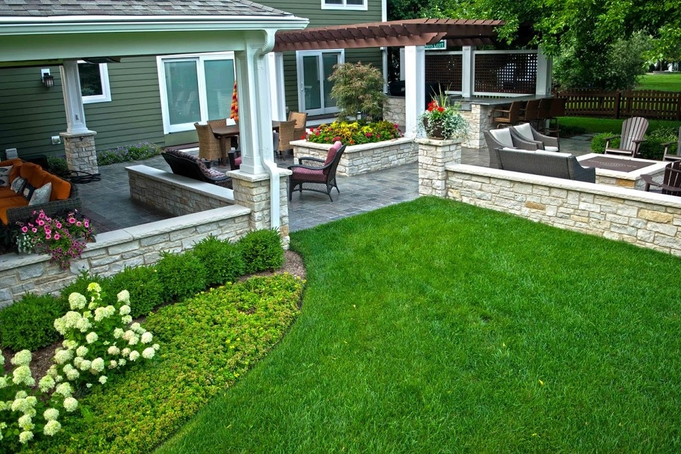 Naperville Private Residence Patio by CB Conlin Landscapes Inc. - Photo 6