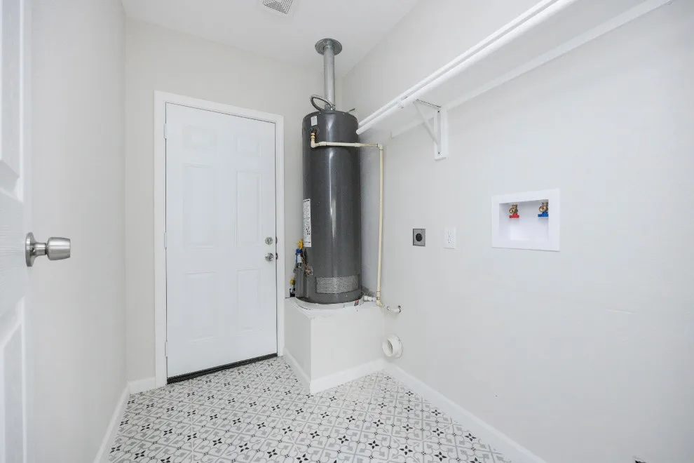 Hazelton Street by New Life Construction - Photo 22