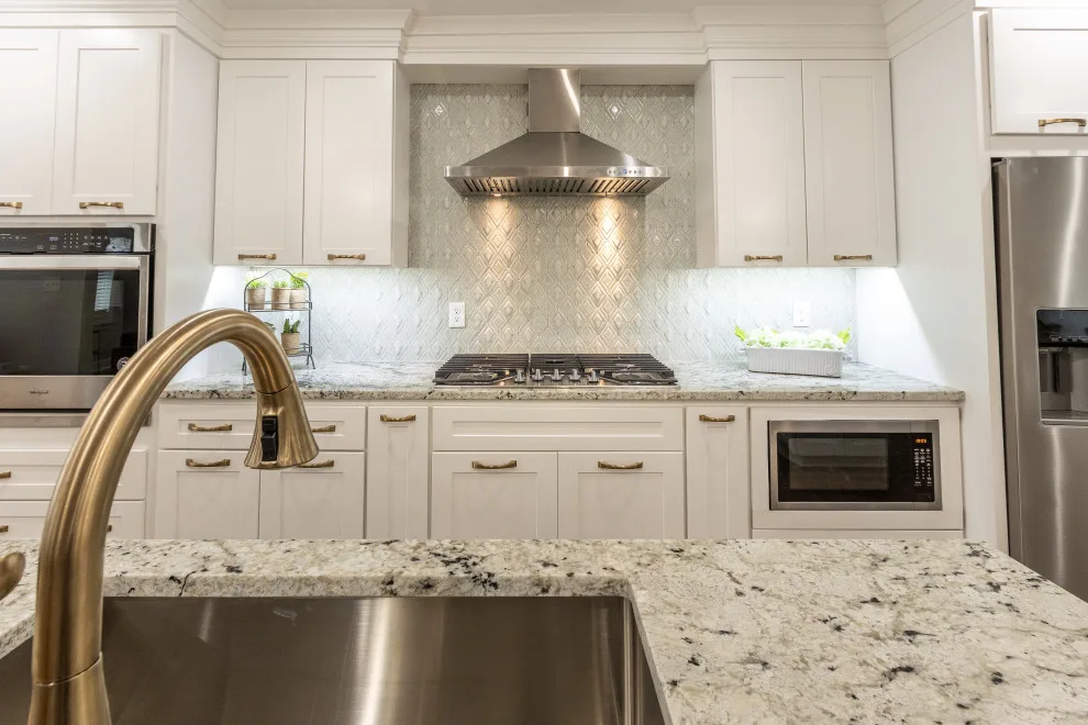 Highland Park Complete Home Renovation by HillCo Construction & Interior Transformations - Photo 2