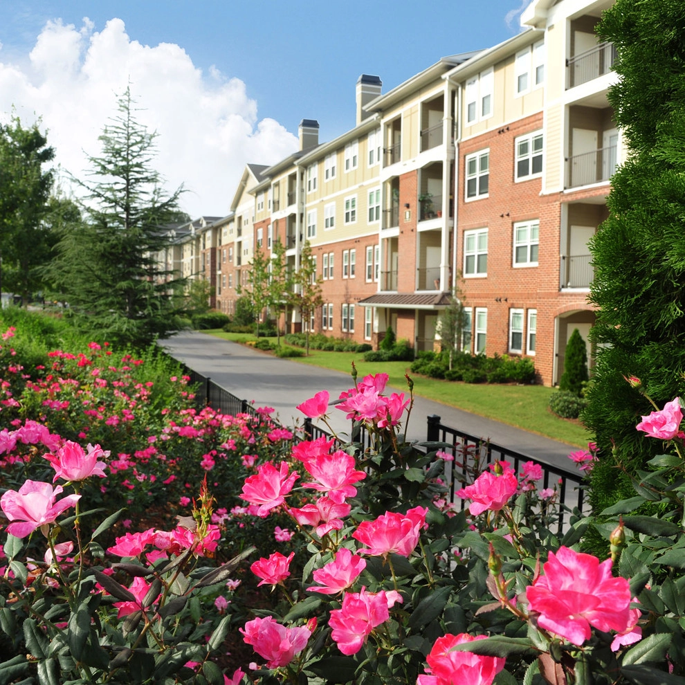 Leasing with Landscaping by Chatham Landscape Services Inc. - Photo 2