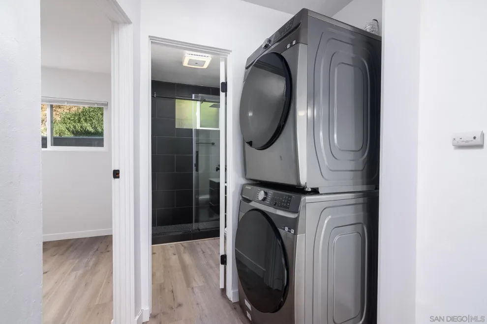 Hillcrest Haven: Refreshing the Bathroom, Laundry Area, and Bedroom by Apex Ridge Construction - Photo 2