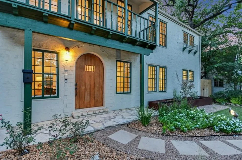 Heritage Retreat by Oak & Iron Construction Group - Photo 4