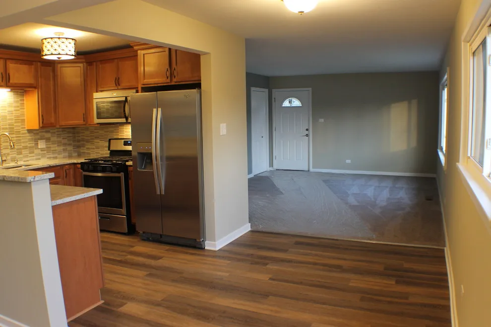 Hoffman Estates Renovation by Old Towne Custom Builders, Inc. - Photo 3
