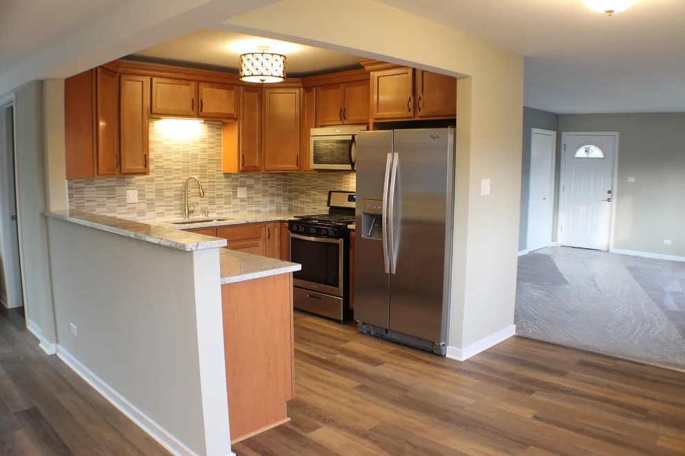 Hoffman Estates Renovation by Old Towne Custom Builders, Inc. - Photo 14