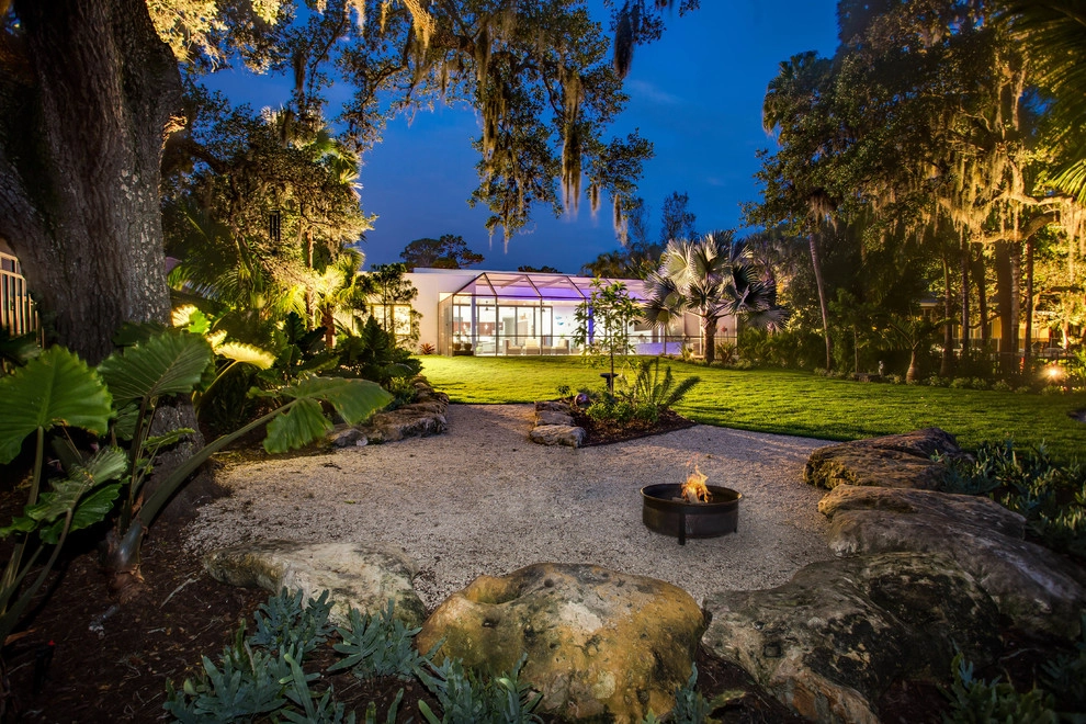 Oyster Bay Small Modern by BORDEN Landscape Design - Photo 2