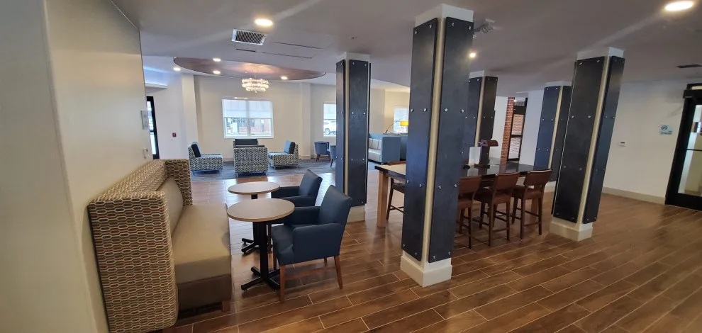 Express Inn for Holidays by GEA Renovations LLC - Photo 6