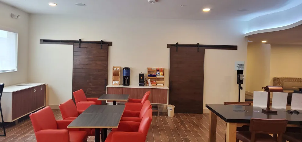 Express Inn for Holidays by GEA Renovations LLC - Photo 9