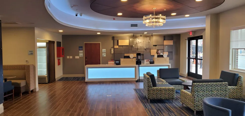 Express Inn for Holidays by GEA Renovations LLC - Photo 4