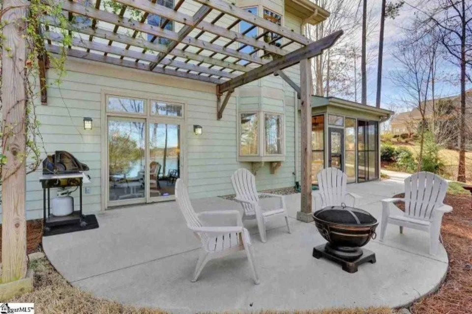 Lake Keowee Oak Pointe by The Arnold Corp. - Photo 7