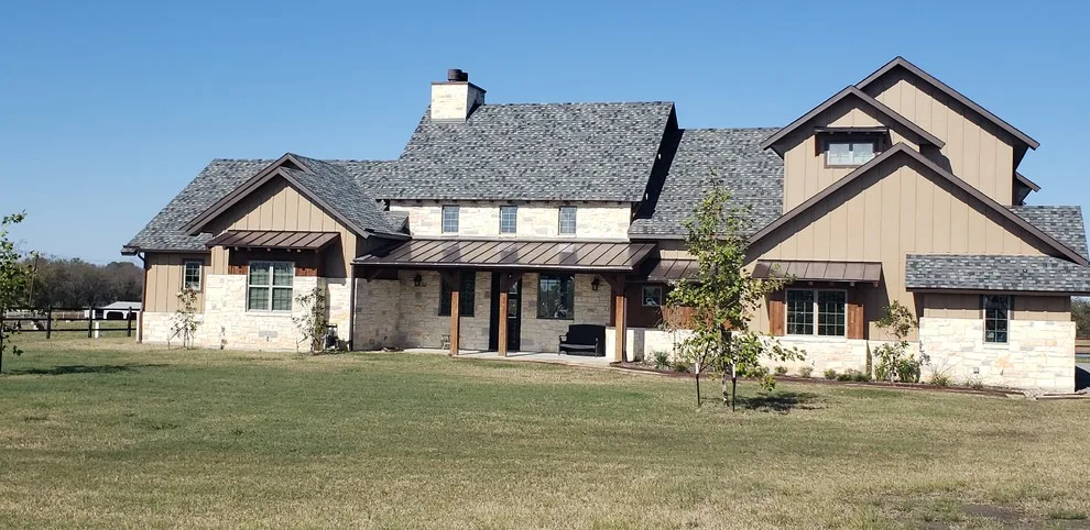 Melton Custom Homes - Photo 2