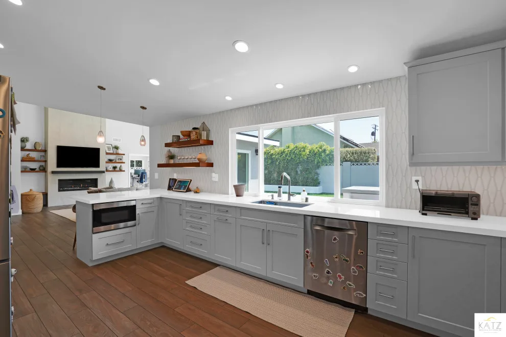 Rossmoor Home Renovation and Expansion by Katz Design & Builders Inc. - Photo 11