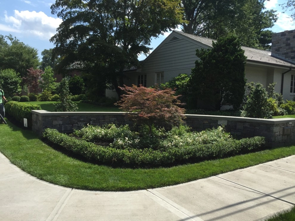 Seasonal Color by City & Estate Gardener - Photo 54