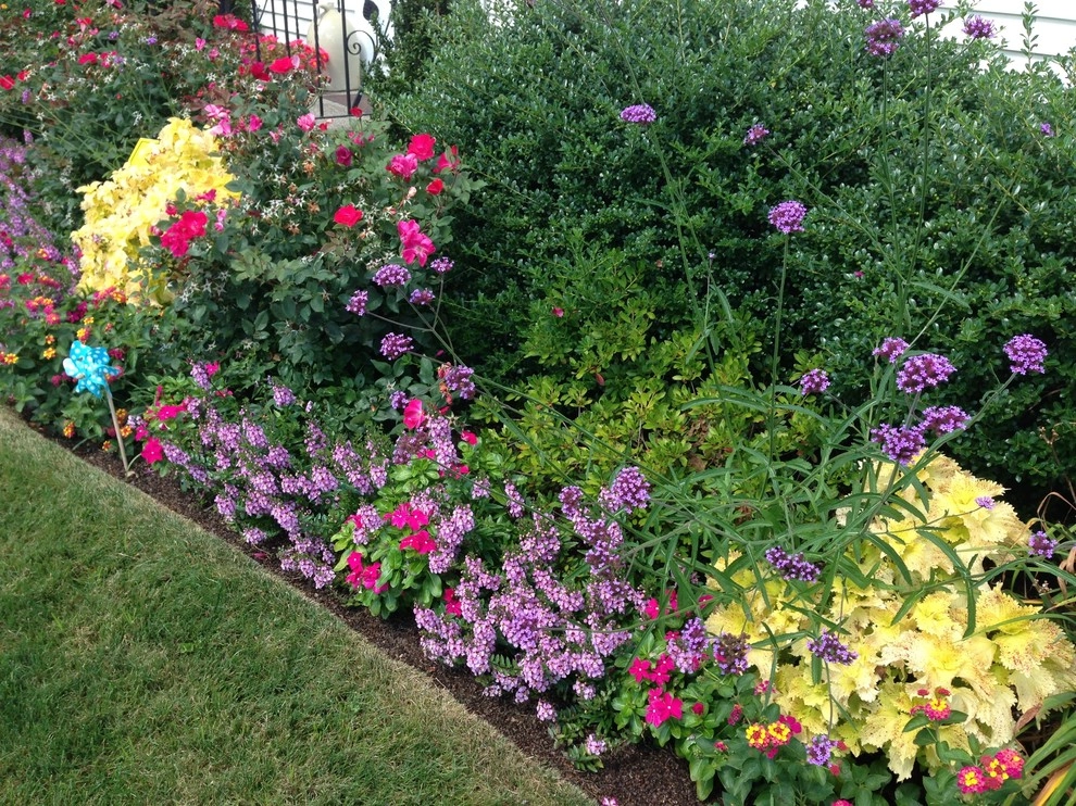 Seasonal Color by City & Estate Gardener - Photo 4