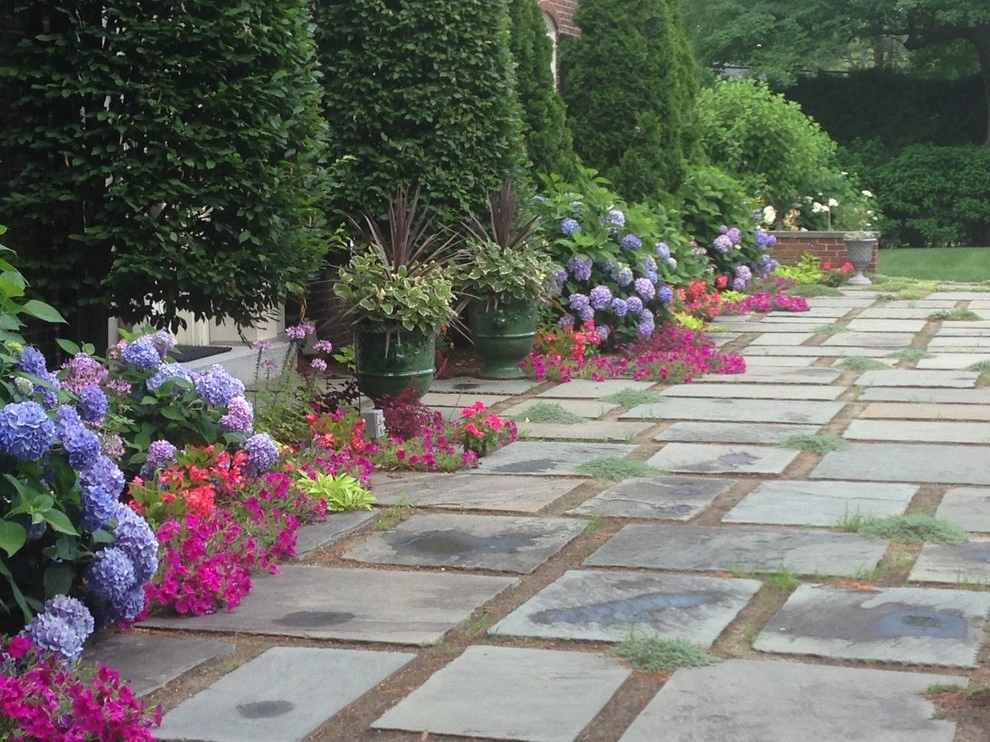 Seasonal Color by City & Estate Gardener - Photo 24