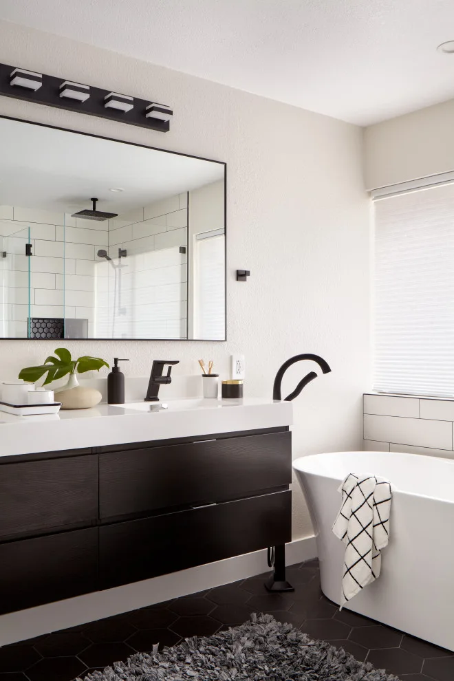 Redwood Shore Renovation Project by Mr. & Mrs. Construction & Remodeling - Photo 4