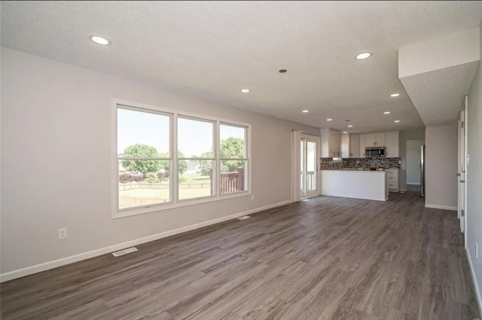 Salem Developments LLC - Photo 5