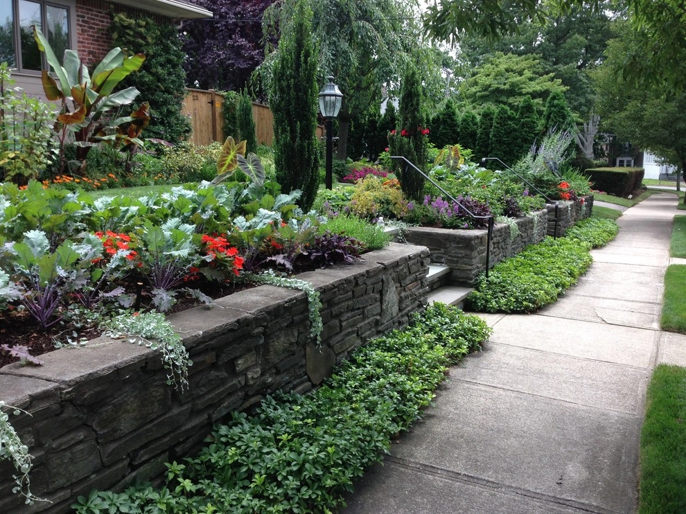 Seasonal Color by City & Estate Gardener - Photo 60
