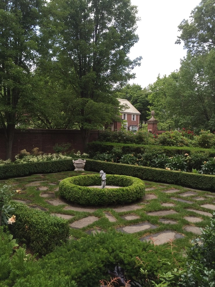 Seasonal Color by City & Estate Gardener - Photo 5