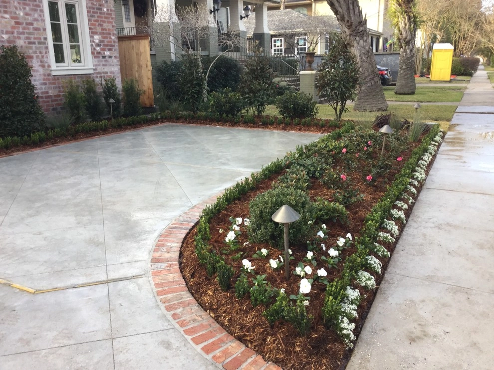 Old Metairie Design / Installation by Clean Cut Landscape Co - Photo 11
