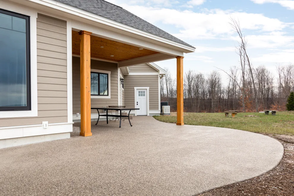 Hilltop Home by CMB Construction - Photo 37