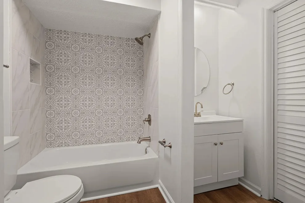 Modern Coastal Renovation by Southern Harbor Construction LLC - Photo 3