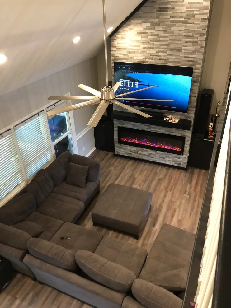 Hunter Hollow Spacious Lounge by R & E Remodeling - Photo 3