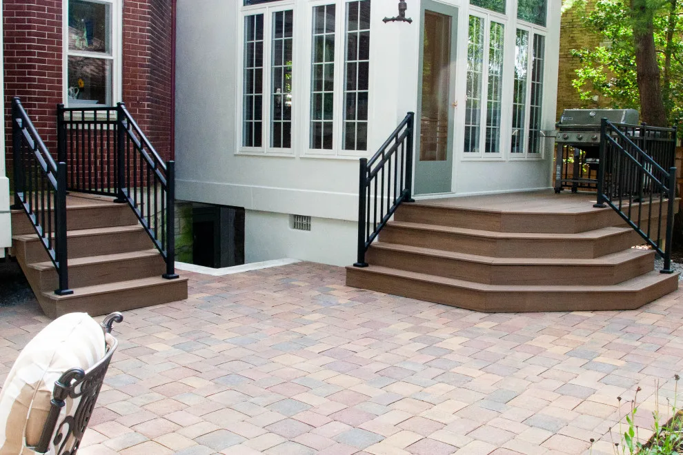 Hyde Park Outdoor Decks and Patios by Handy Home Guys - Photo 8
