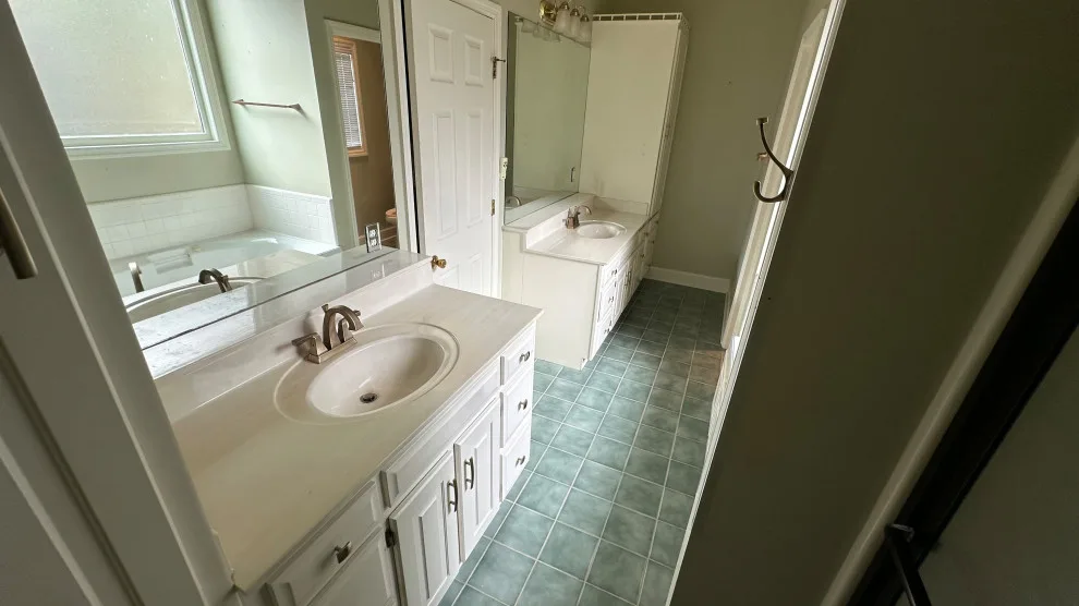 HGS Contractors LLC - Photo 12