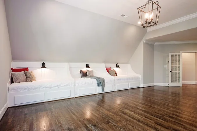 Lounge Space Initiatives by Friddle And Company, Inc. - Photo 8