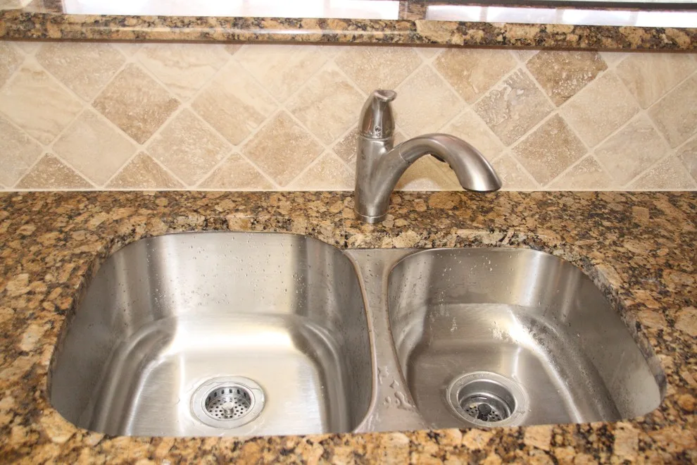 Home Kitchen Renovation Initiatives by Renovate Paint And Design - Photo 10