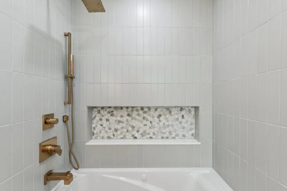 Gem by MGI Construction - Photo 3