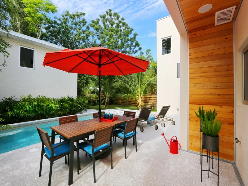 Bougainvillea Street Modern by BORDEN Landscape Design - Photo 5