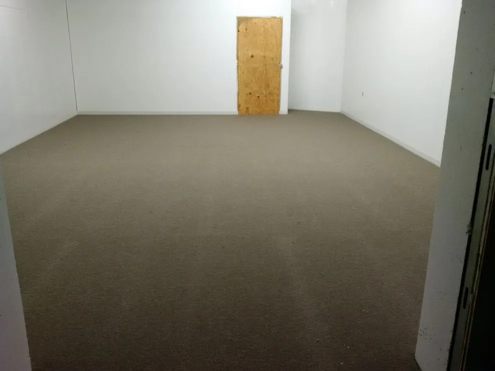 Carlton's Floor Covering - Photo 4