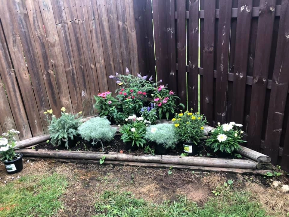 Harrinson's Landscaping - Photo 9