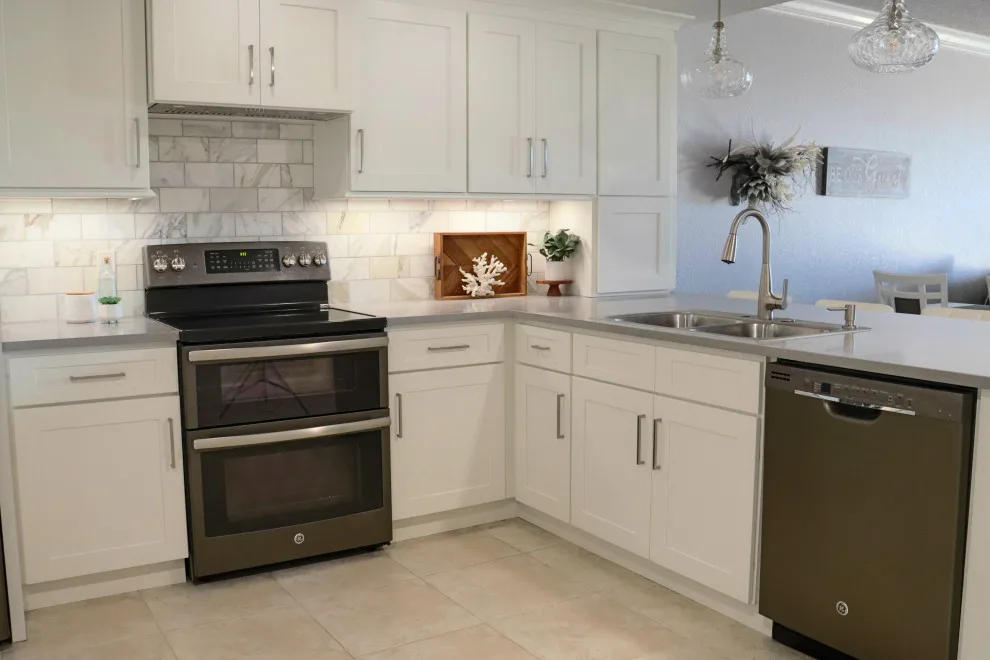 Stunning White Shaker Kitchen by J&J Carpet One Floor & Home - Photo 6