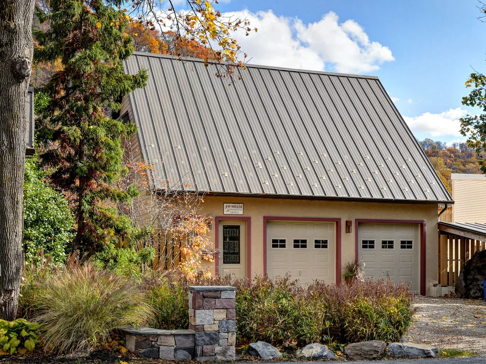Office Space Above New Garage by Jay Miller General Contractors, Inc. - Photo 3