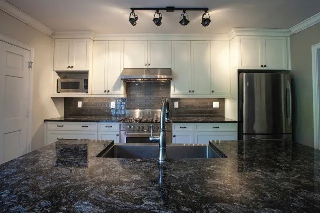 Riverside BL&Wh Kitchen Upgrade by Centerbeam Construction - Photo 6